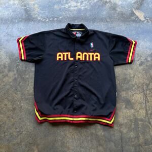 Vintage 1990's Atlanta Hawks Nike Team Shirt